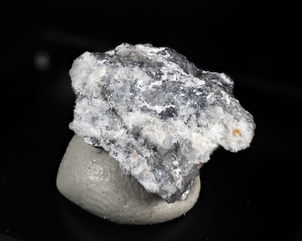 Ekaterinite