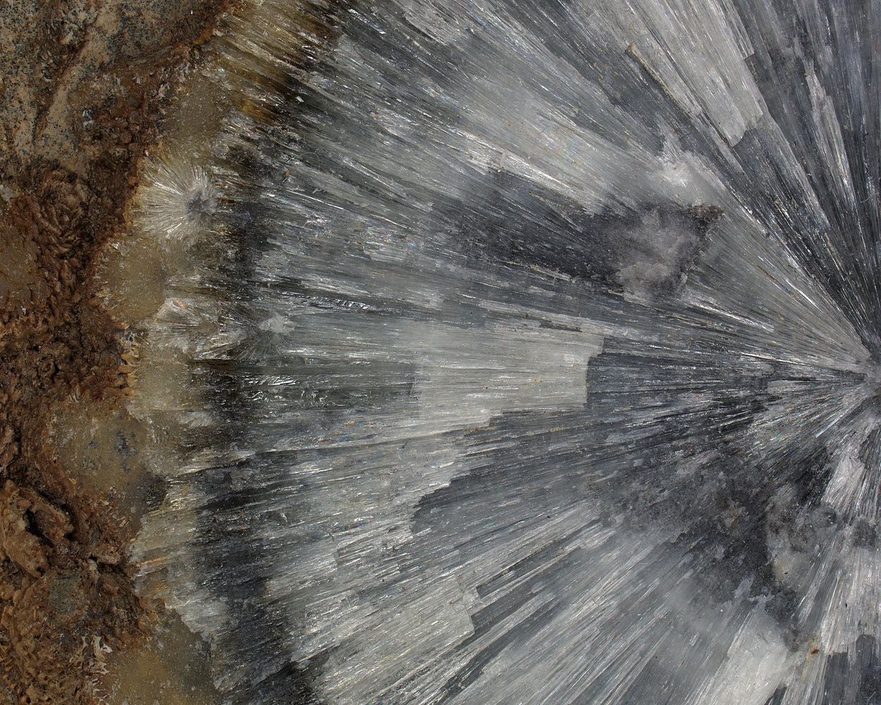 Wavellite