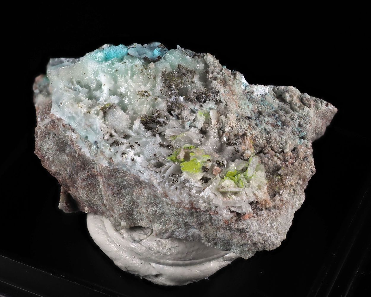 Fornacite