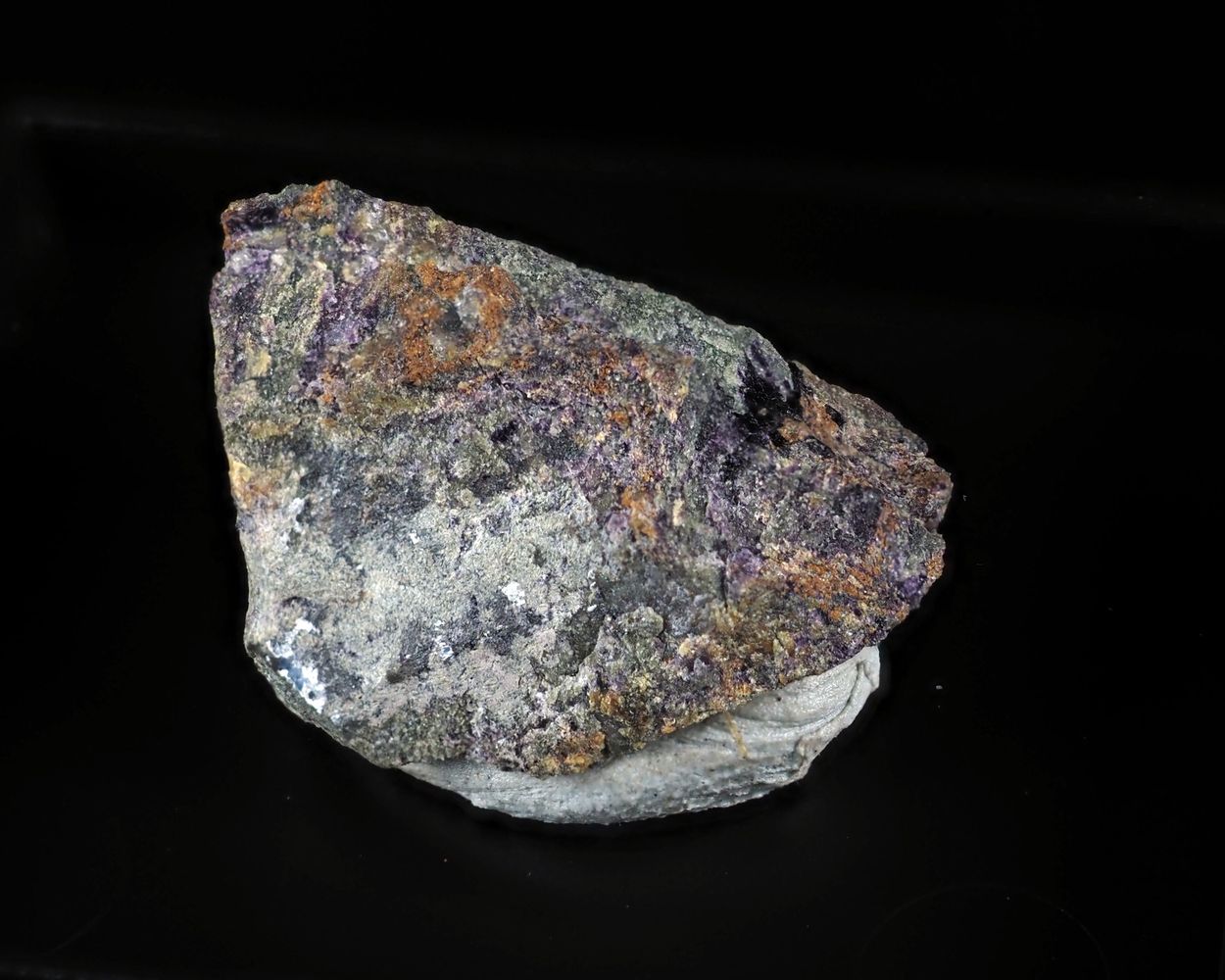 Huanghoite-(Ce)
