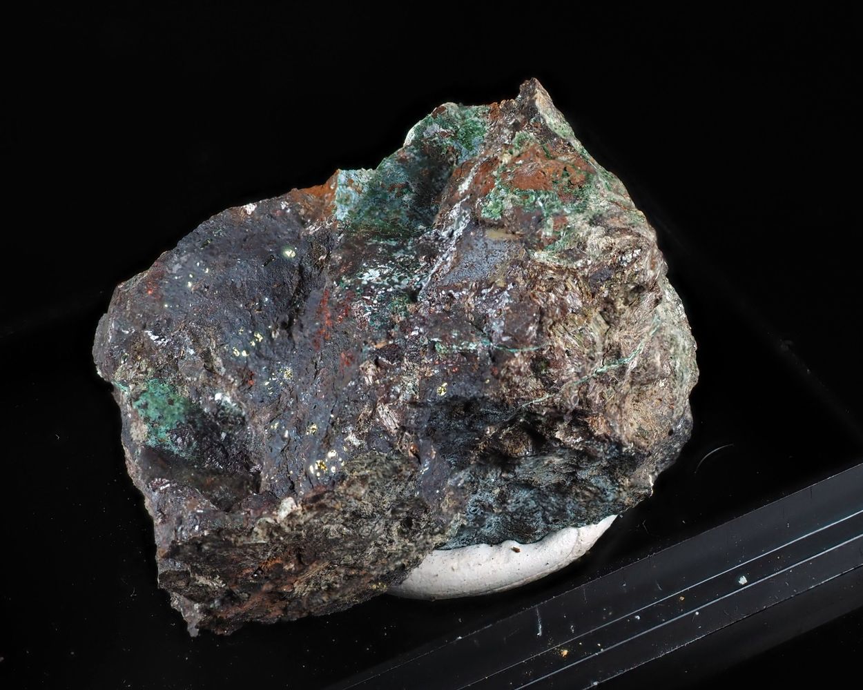 Glaukosphaerite