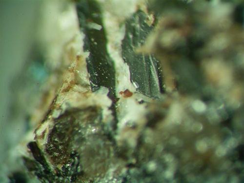 Mg-analogue of Schüllerite & Guenterblassite