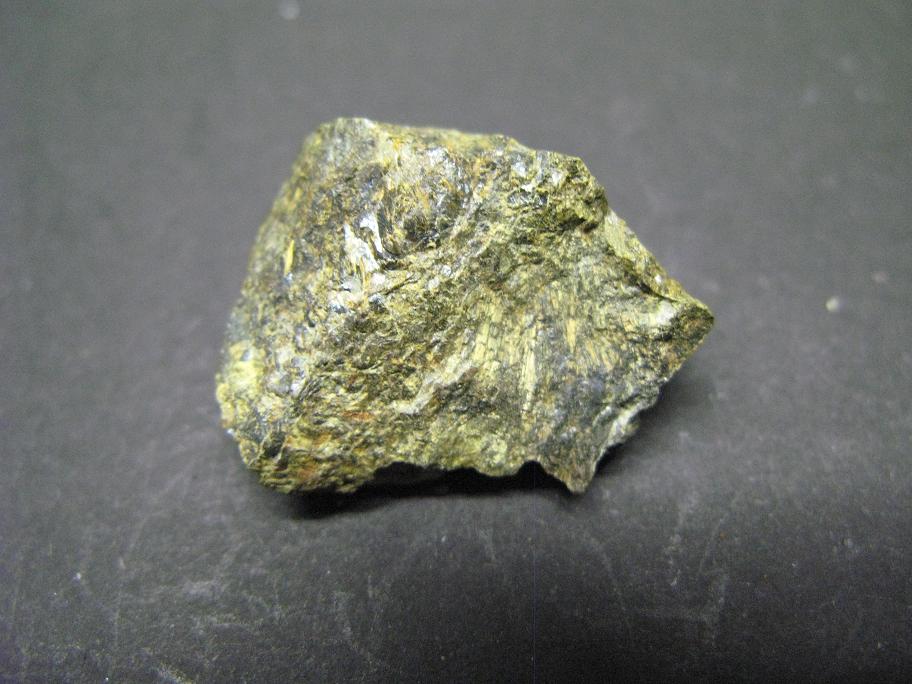 Oxyplumboroméite