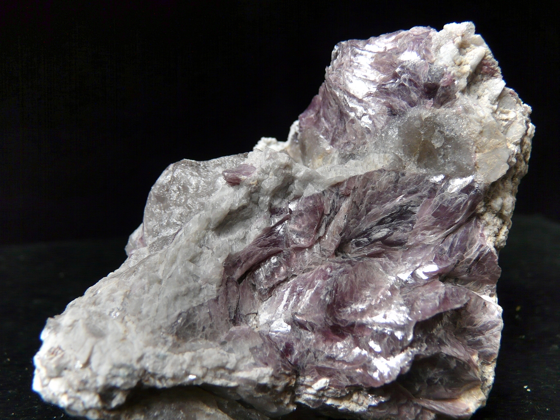 Trilithionite