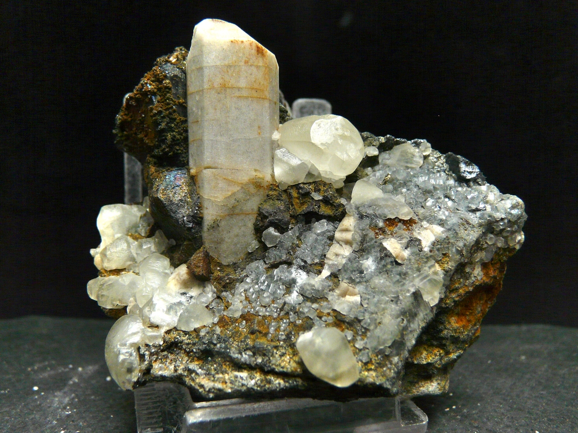 Chlorapatite