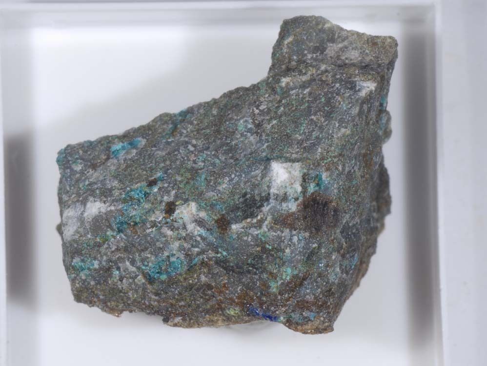 Tangdanite