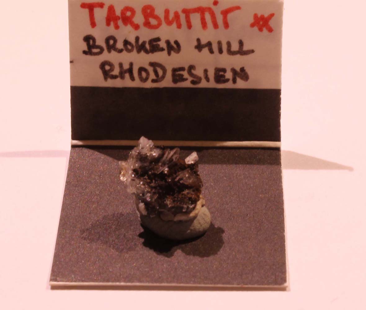 Tarbuttite