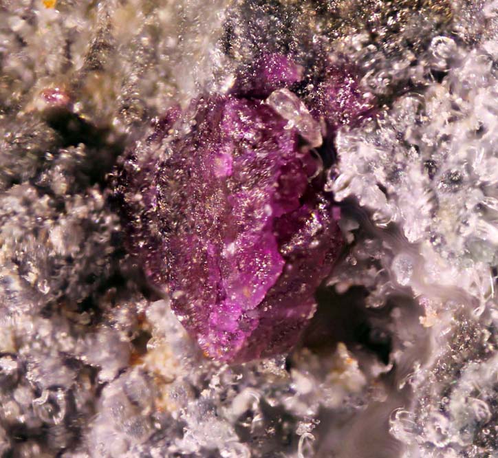 Putnisite & Nickelhexahydrite