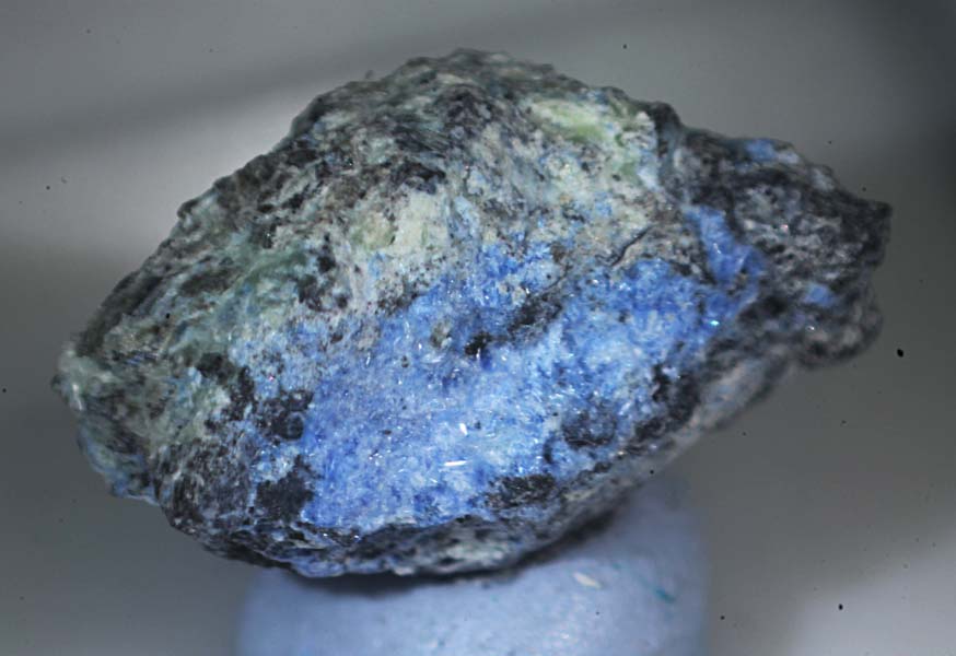Nakauriite