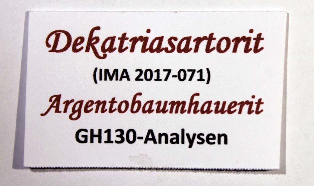 Dekatriasartorite & Argentobaumhauerite