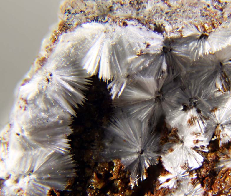 Alumohydrocalcite