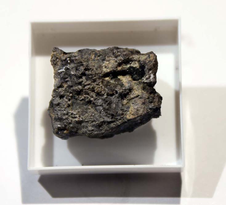 Brandholzite