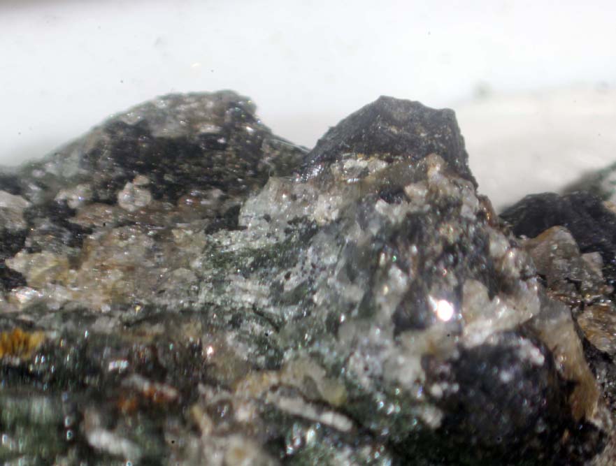 Tausonite