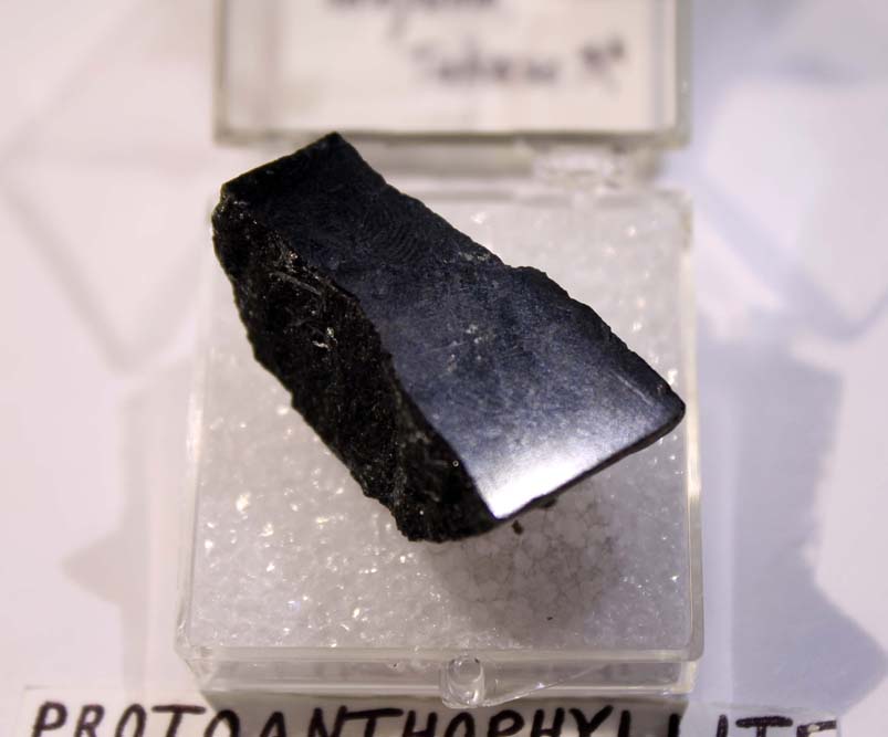 Proto-anthophyllite