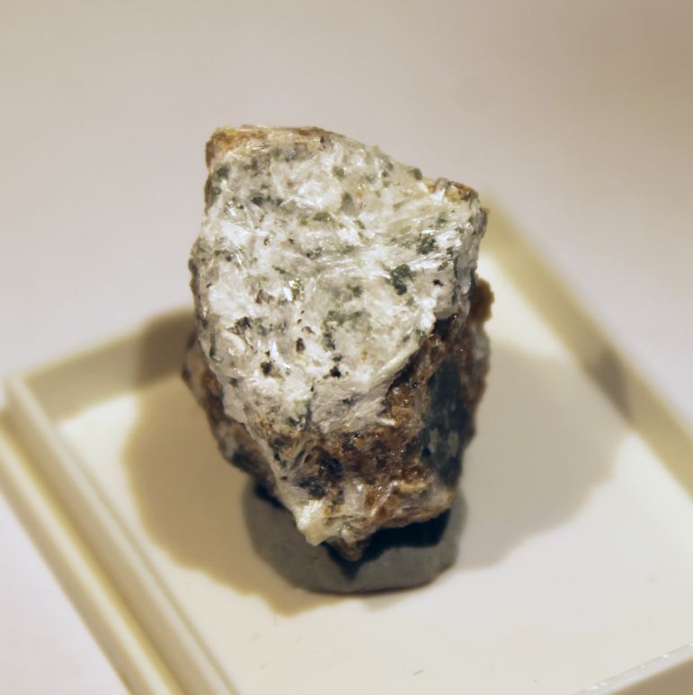 Pseudowollastonite