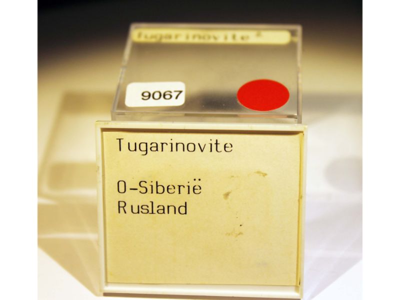 Tugarinovite