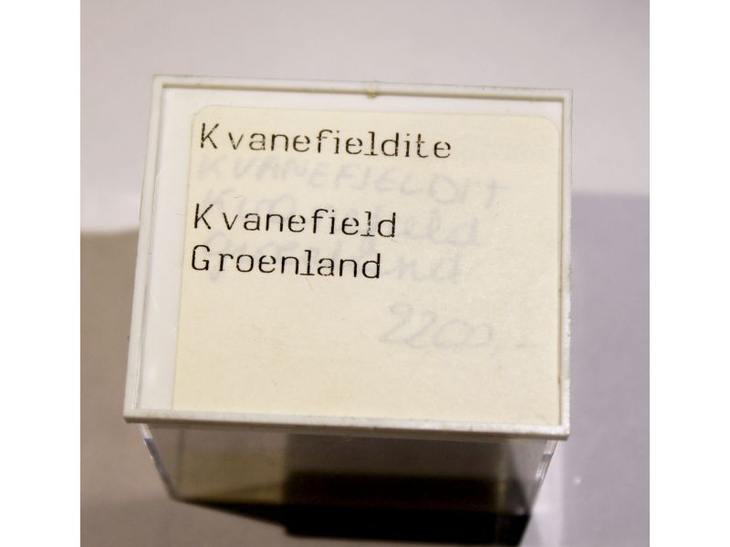 Kvanefjeldite