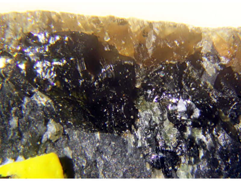 Plumbopalladinite & Chromite