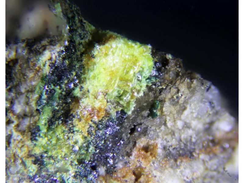 Idrialite