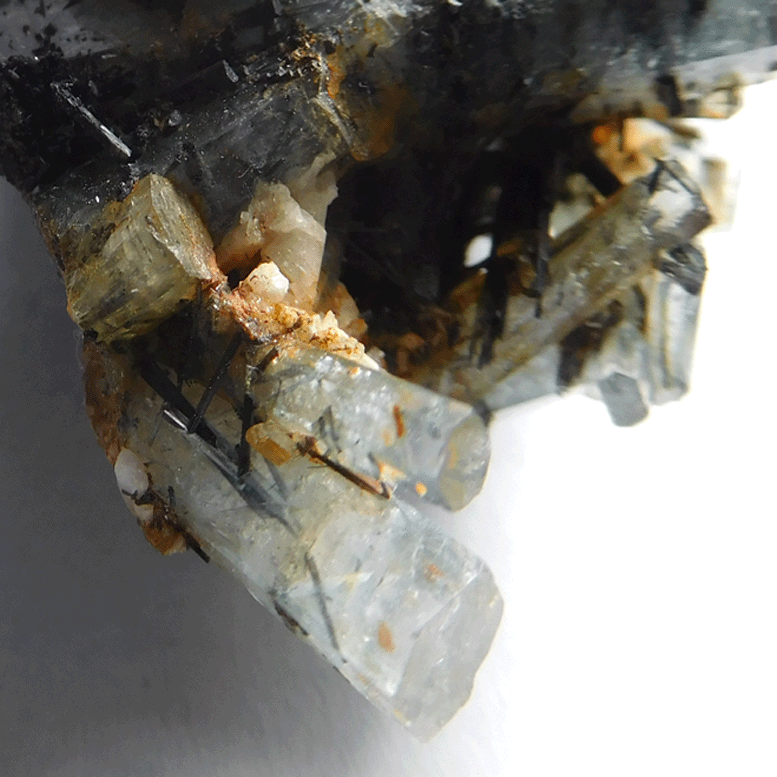 Aquamarine Goshenite & Tourmaline