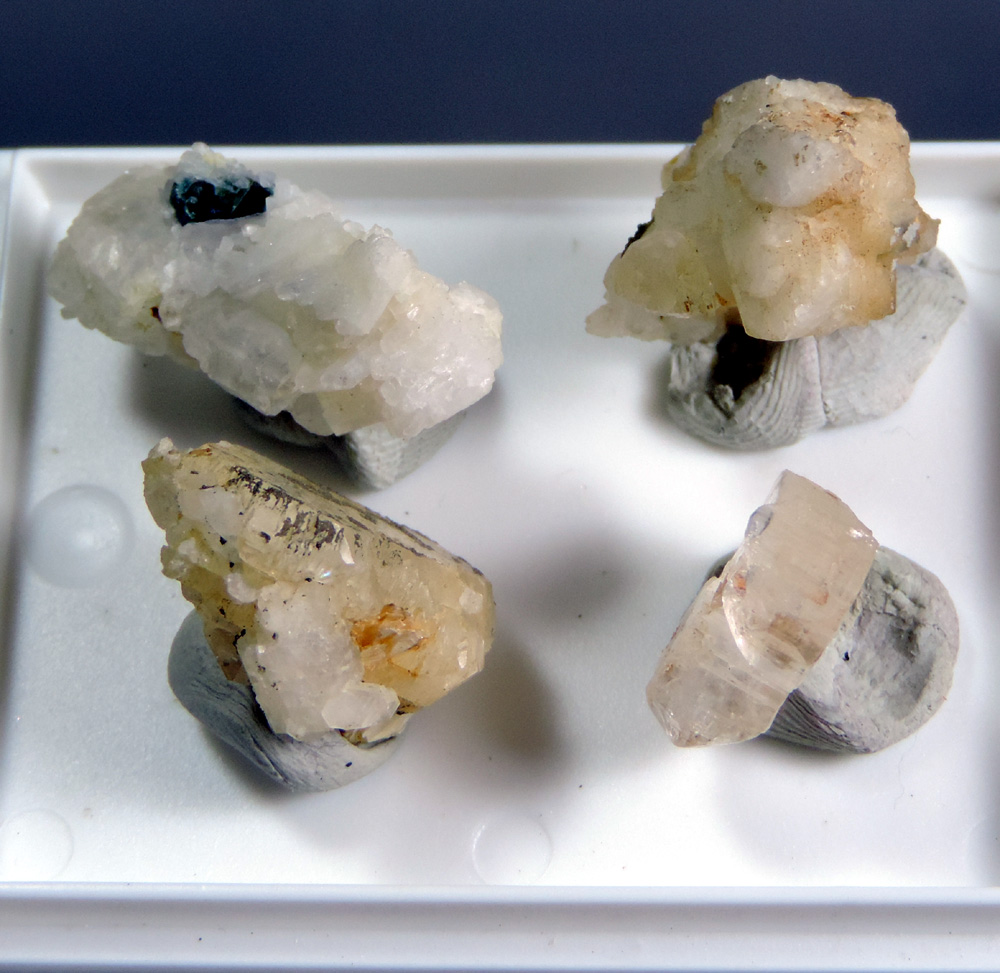 Beryllonite