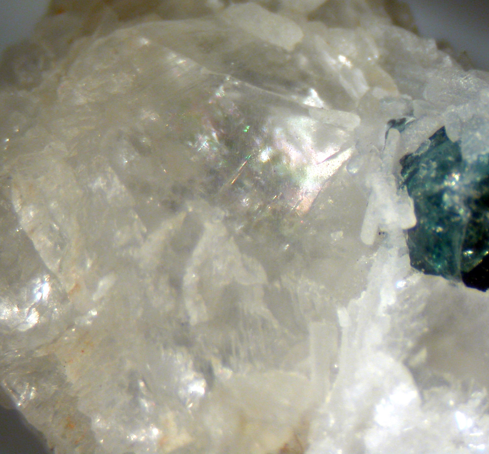 Beryllonite
