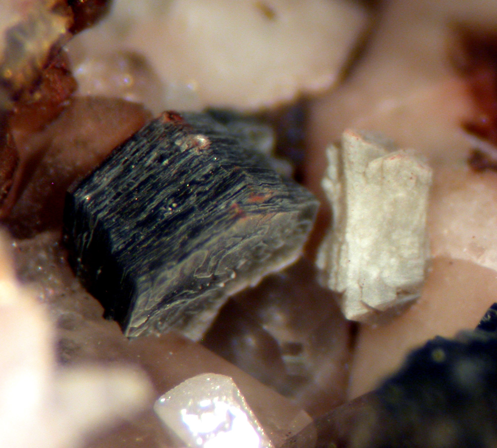 Gadolinite-(Y) & Muscovite