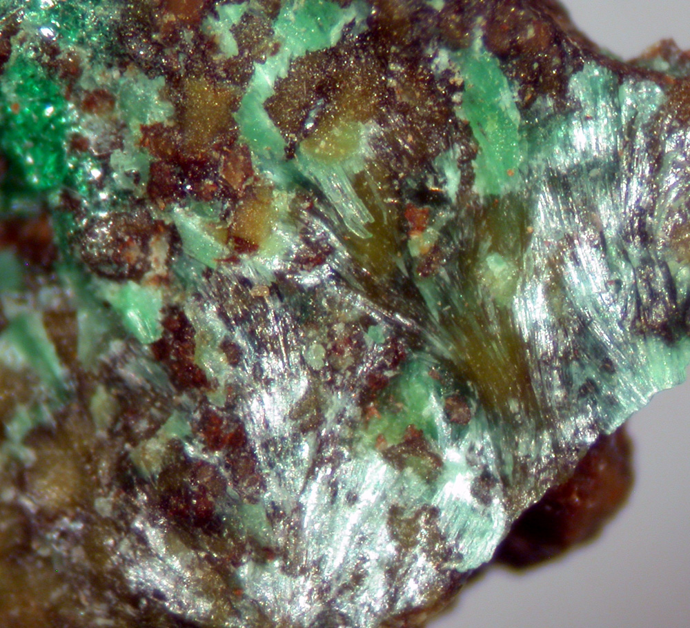 Widgiemoolthalite