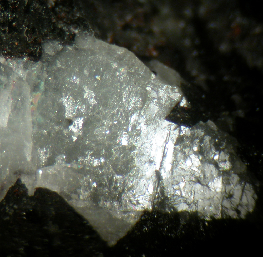 Zektzerite