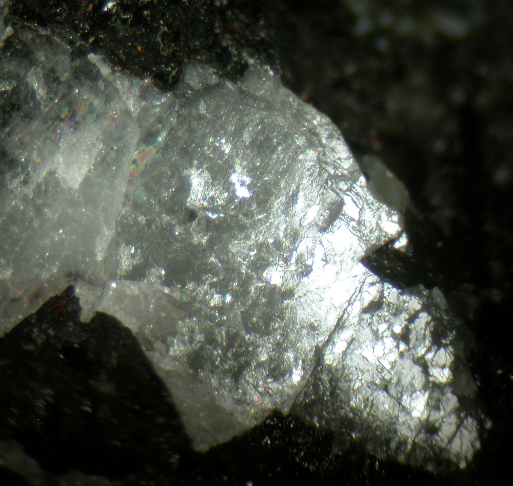Zektzerite