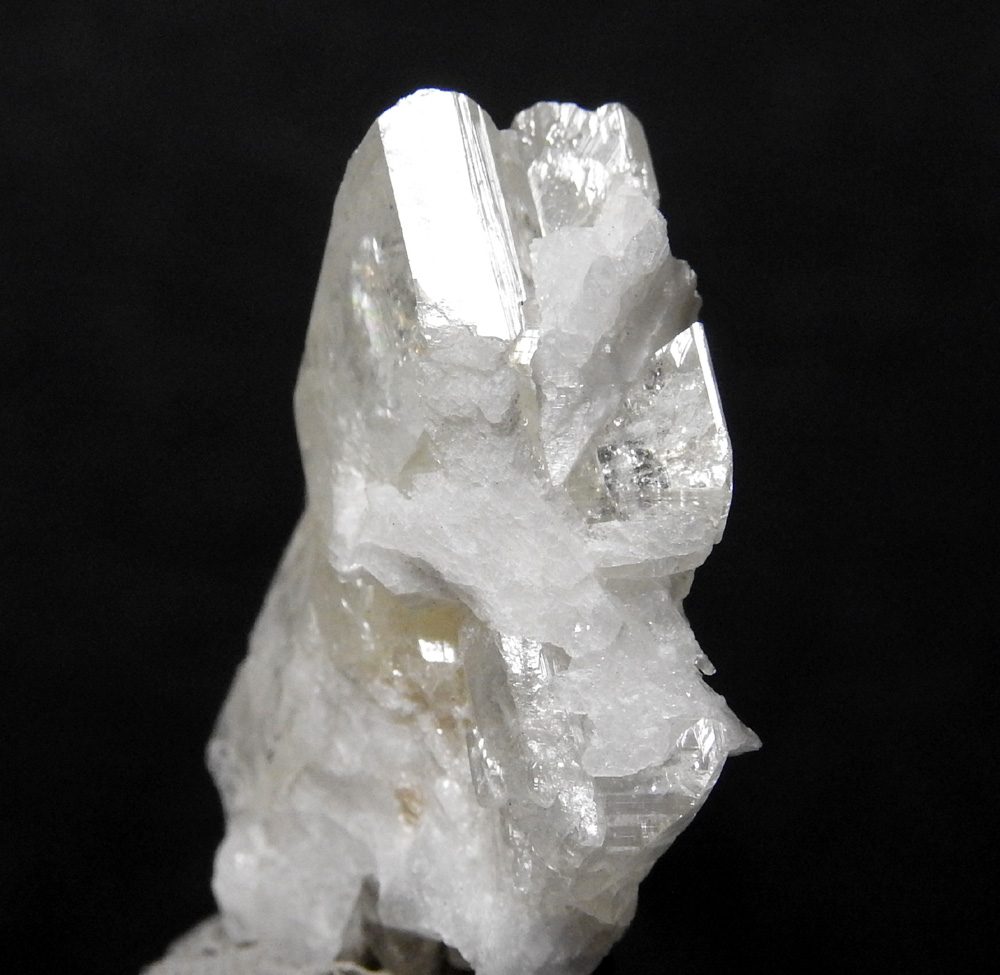 Montebrasite
