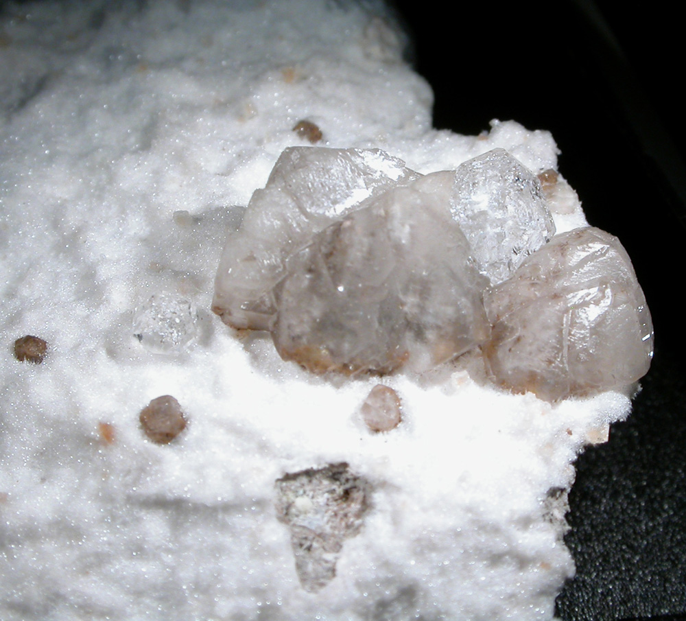 Analcime Mordenite & Calcite