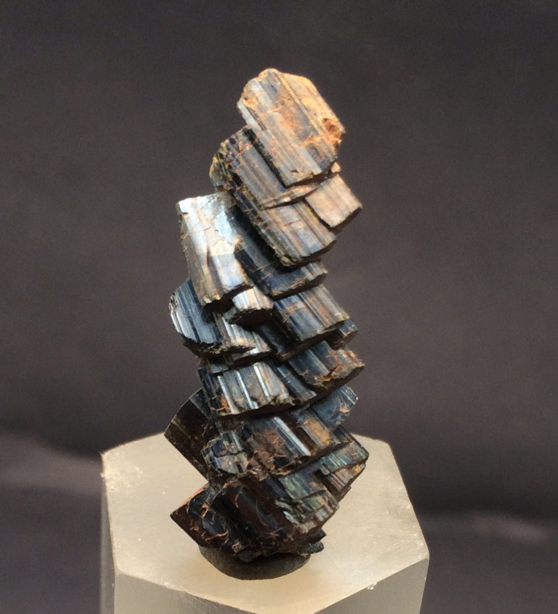 Riebeckite