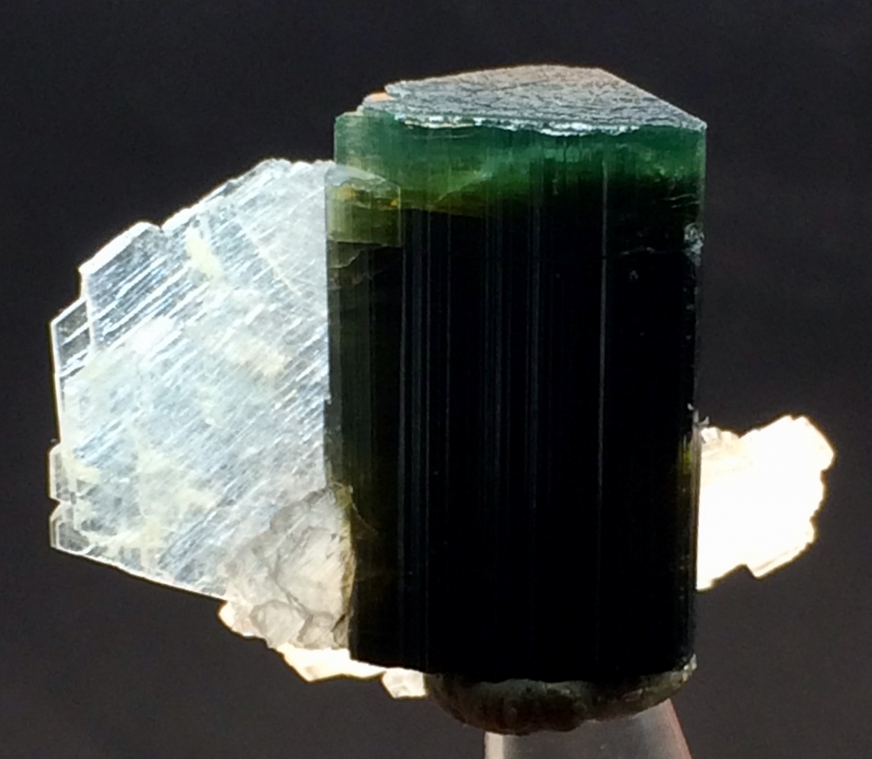 Elbaite With Cleavelandite