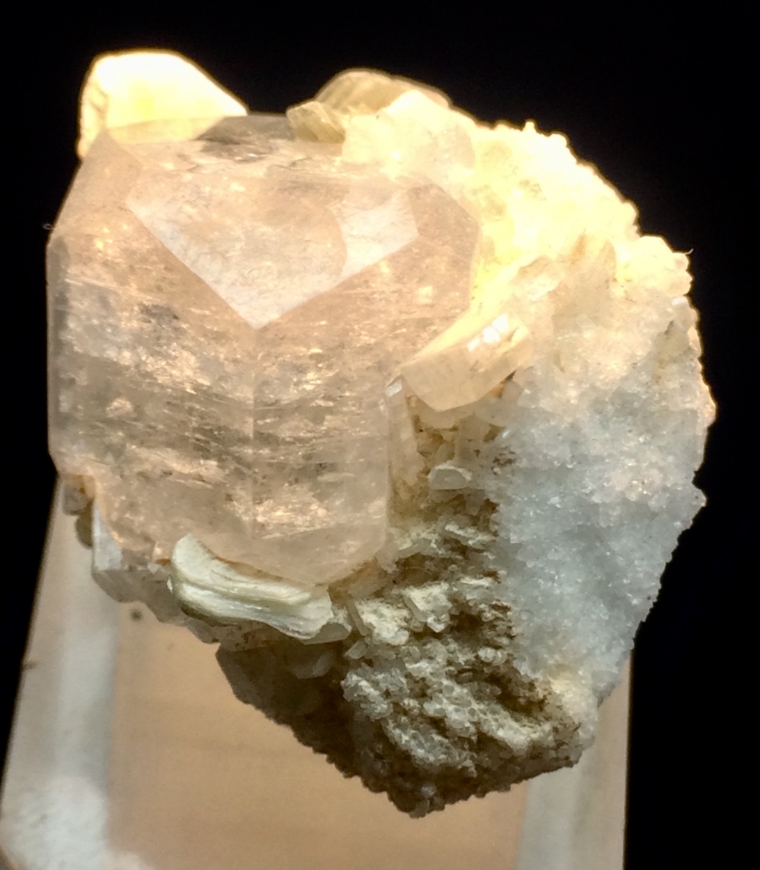 Goshenite With Mica