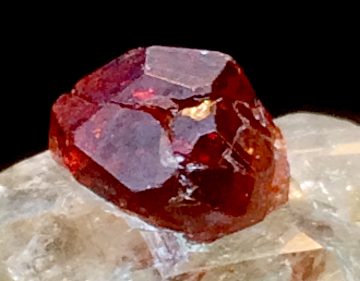 Spessartine Var Garnet With Quartz