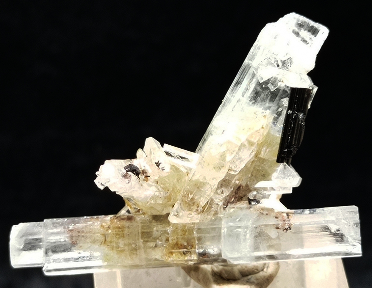 Aquamarine With Schorl