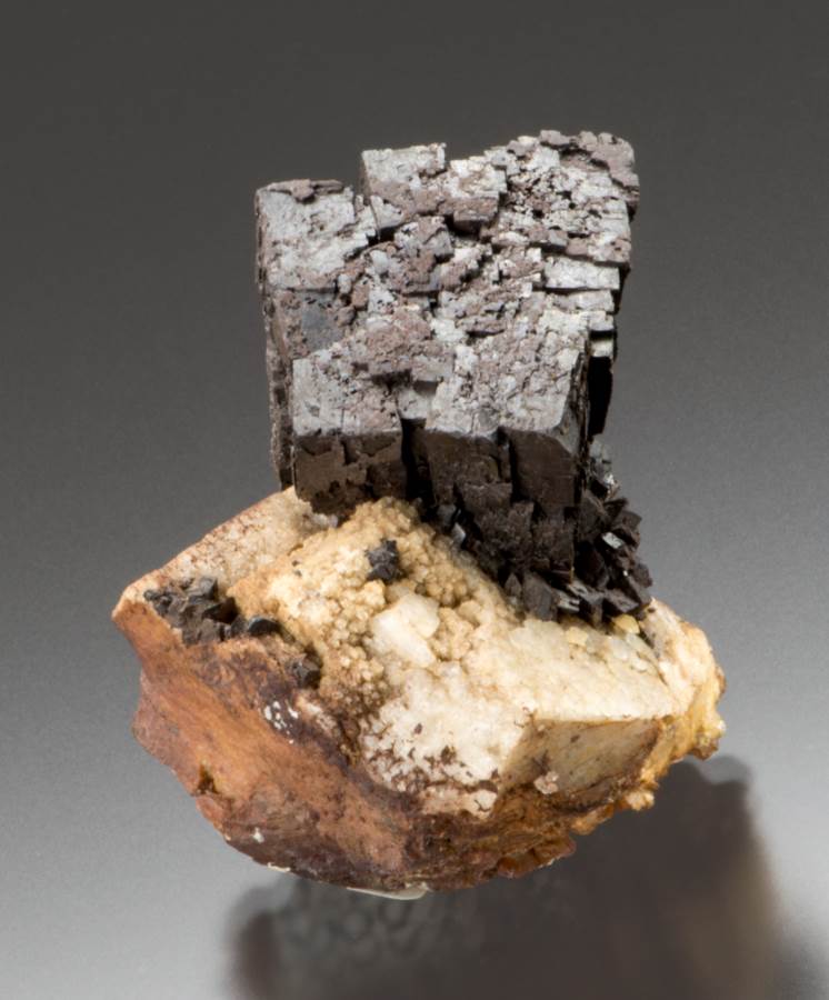 Hematite Psm Siderite & Feldspar