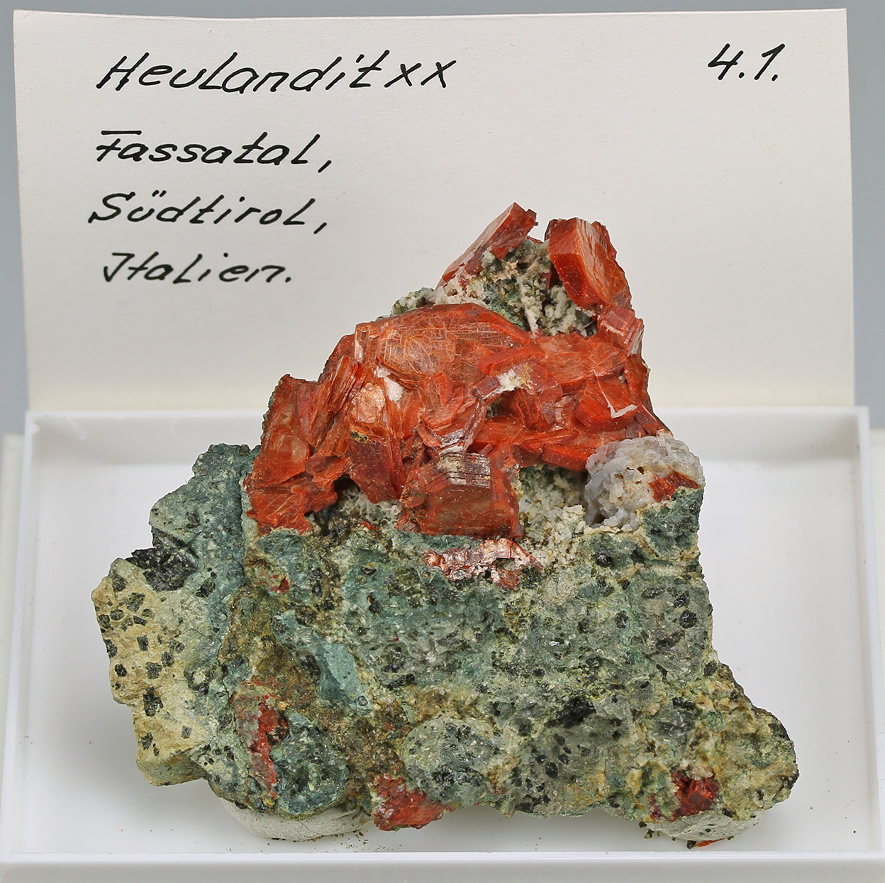 Heulandite