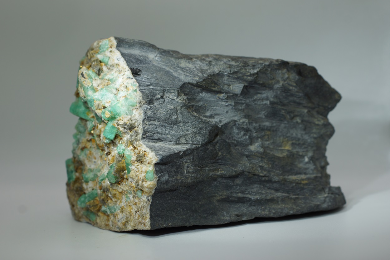 Emerald On Calcite