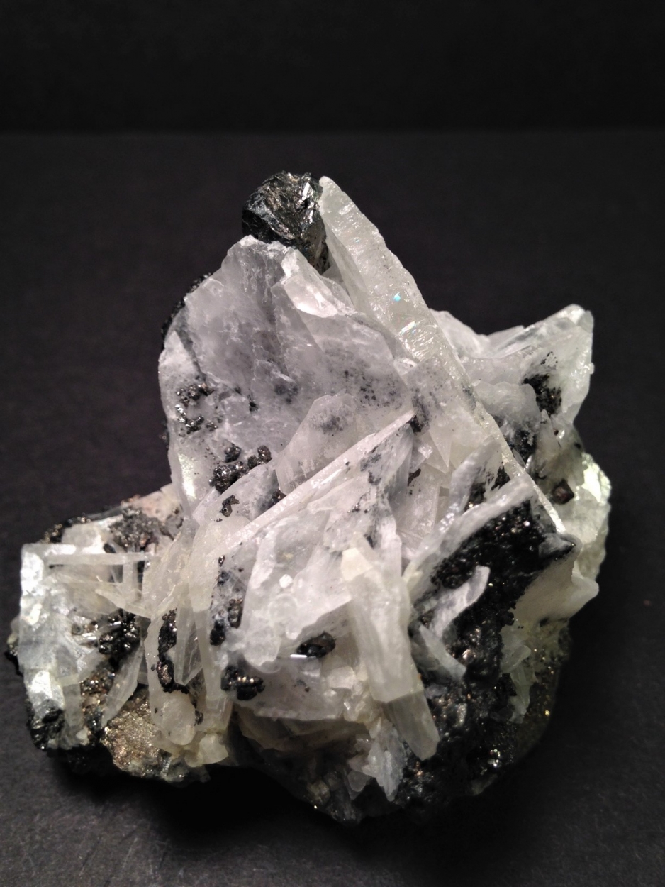 Enargite On Baryte & Pyrite