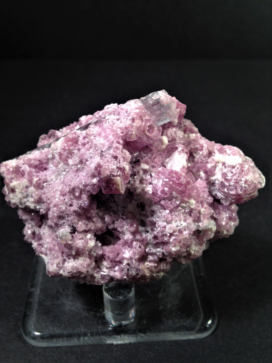 Tourmaline Var Achroite With Lepidolite