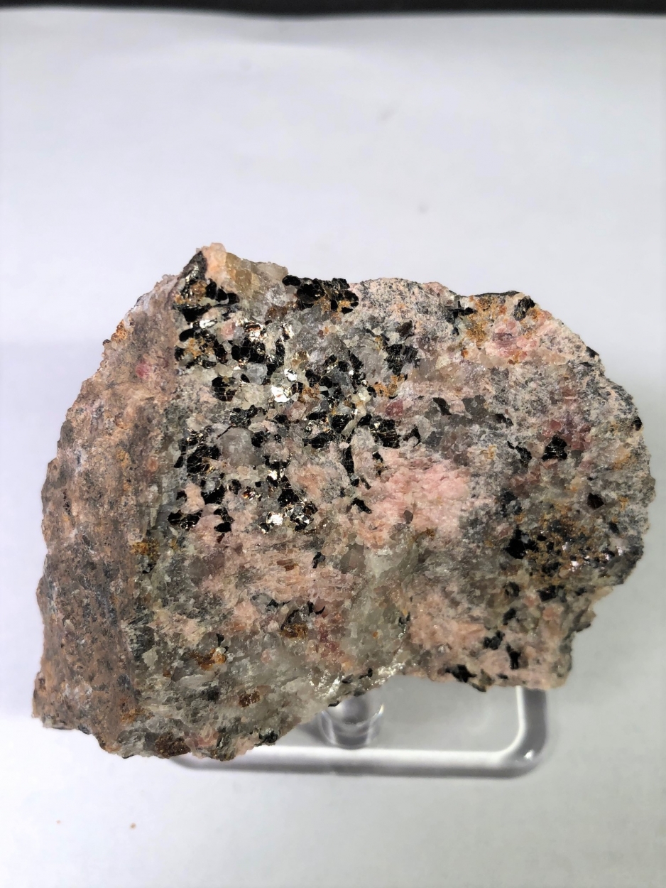 Hendricksite Bustamite & Andradite On Willemite