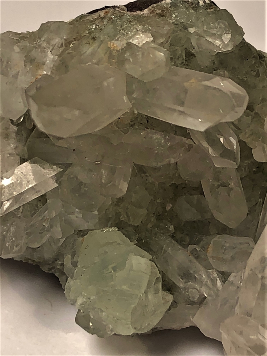 Quartz With Prehnite