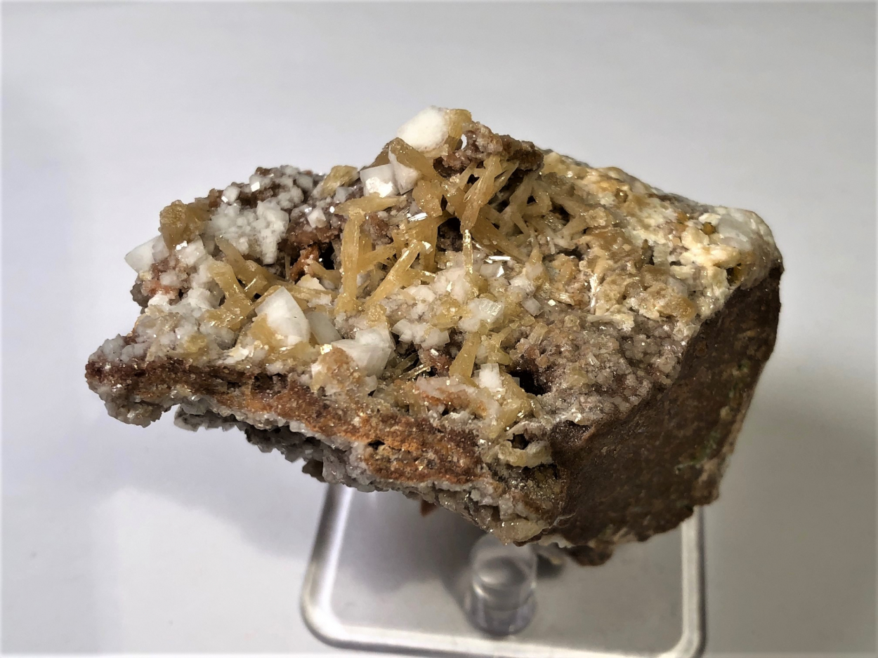 Mimetite With Dolomite