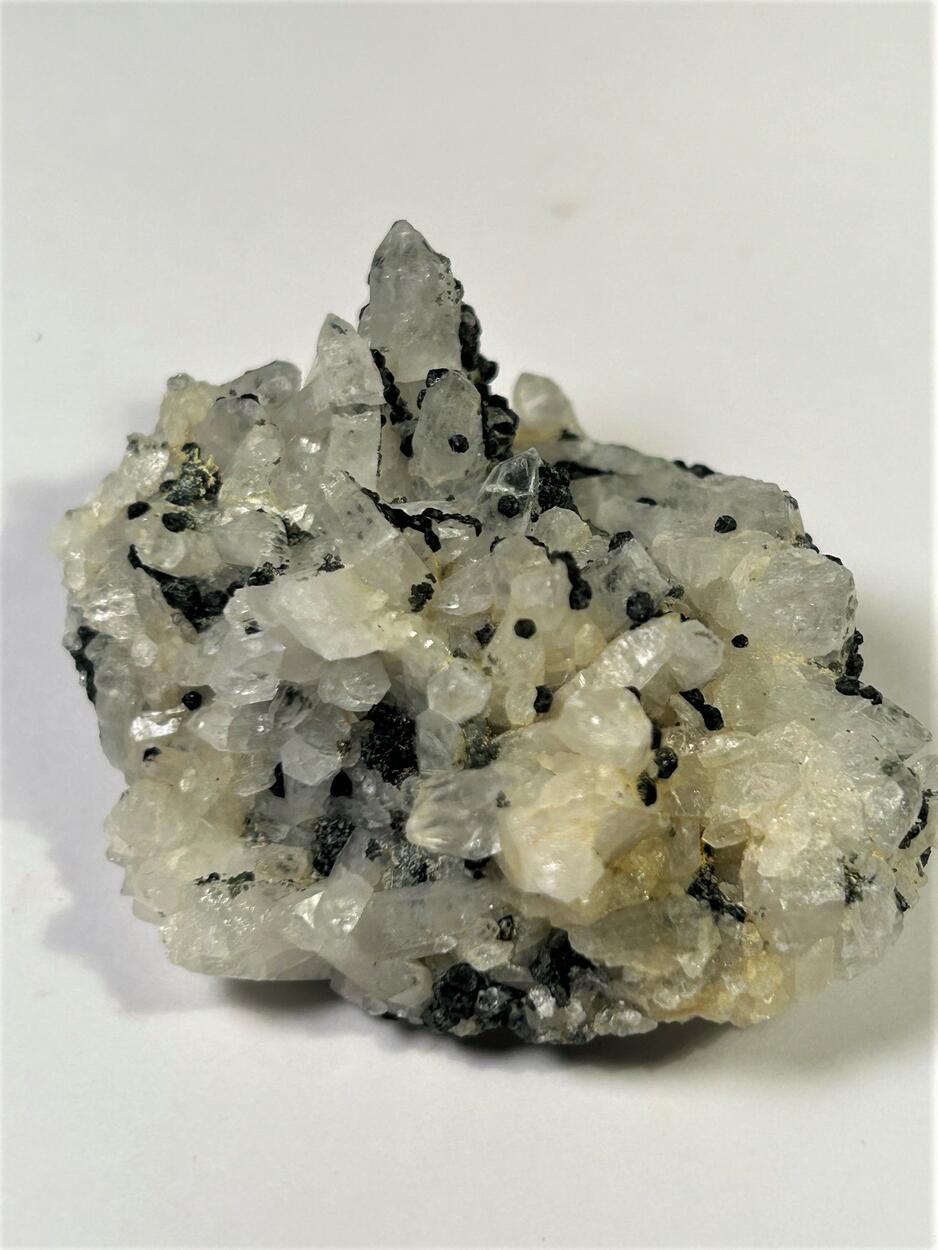 Quartz With Clinochlore