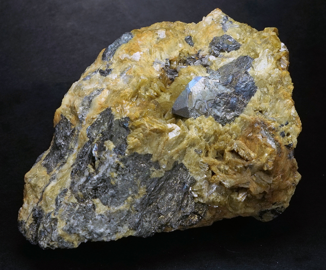 Tetrahedrite & Siderite