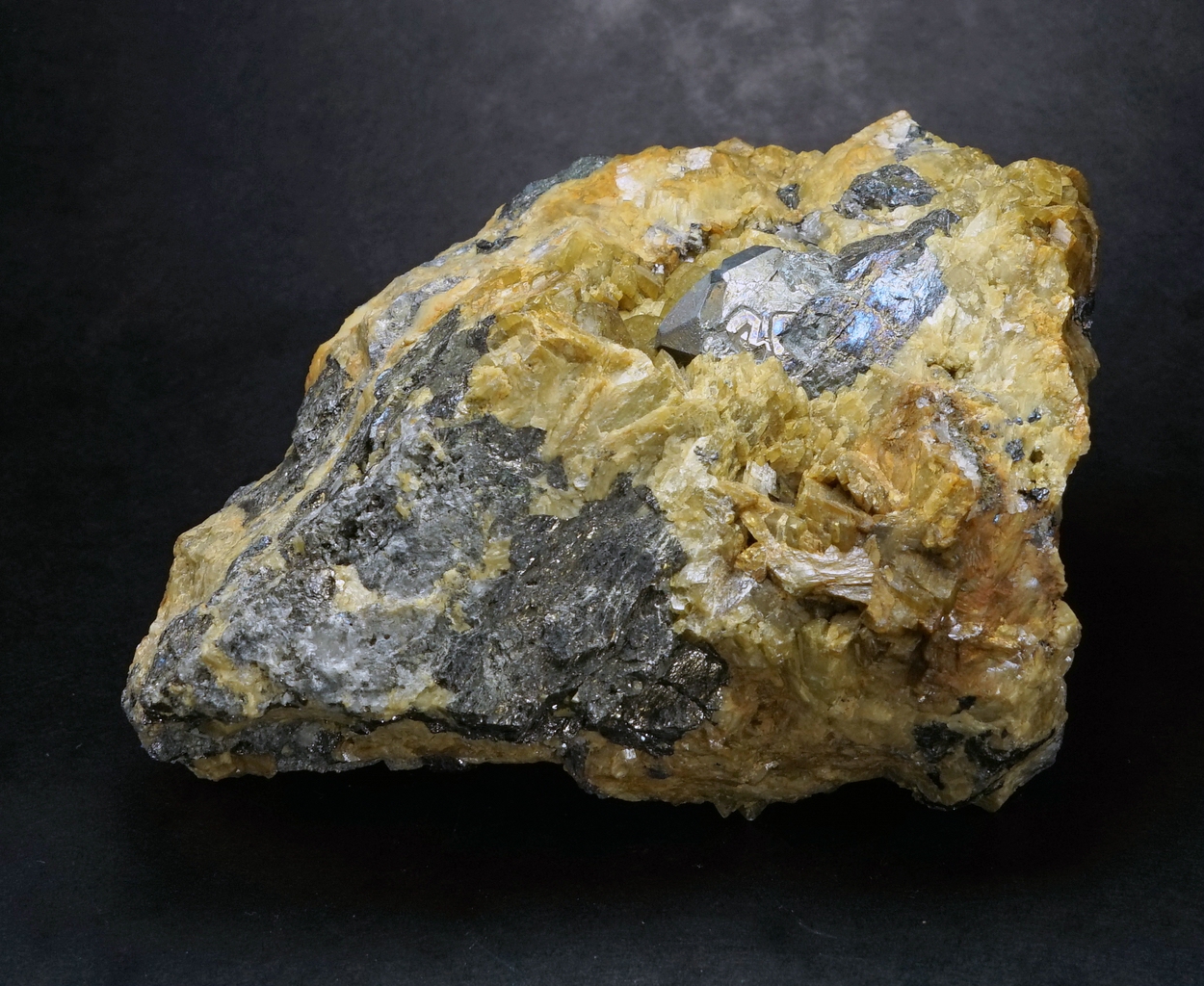 Tetrahedrite & Siderite