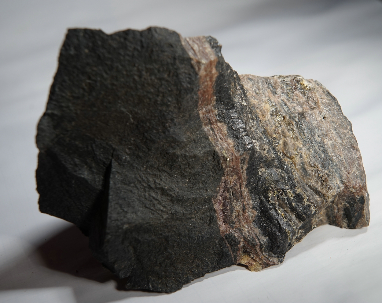 Uraninite Var Pitchblende