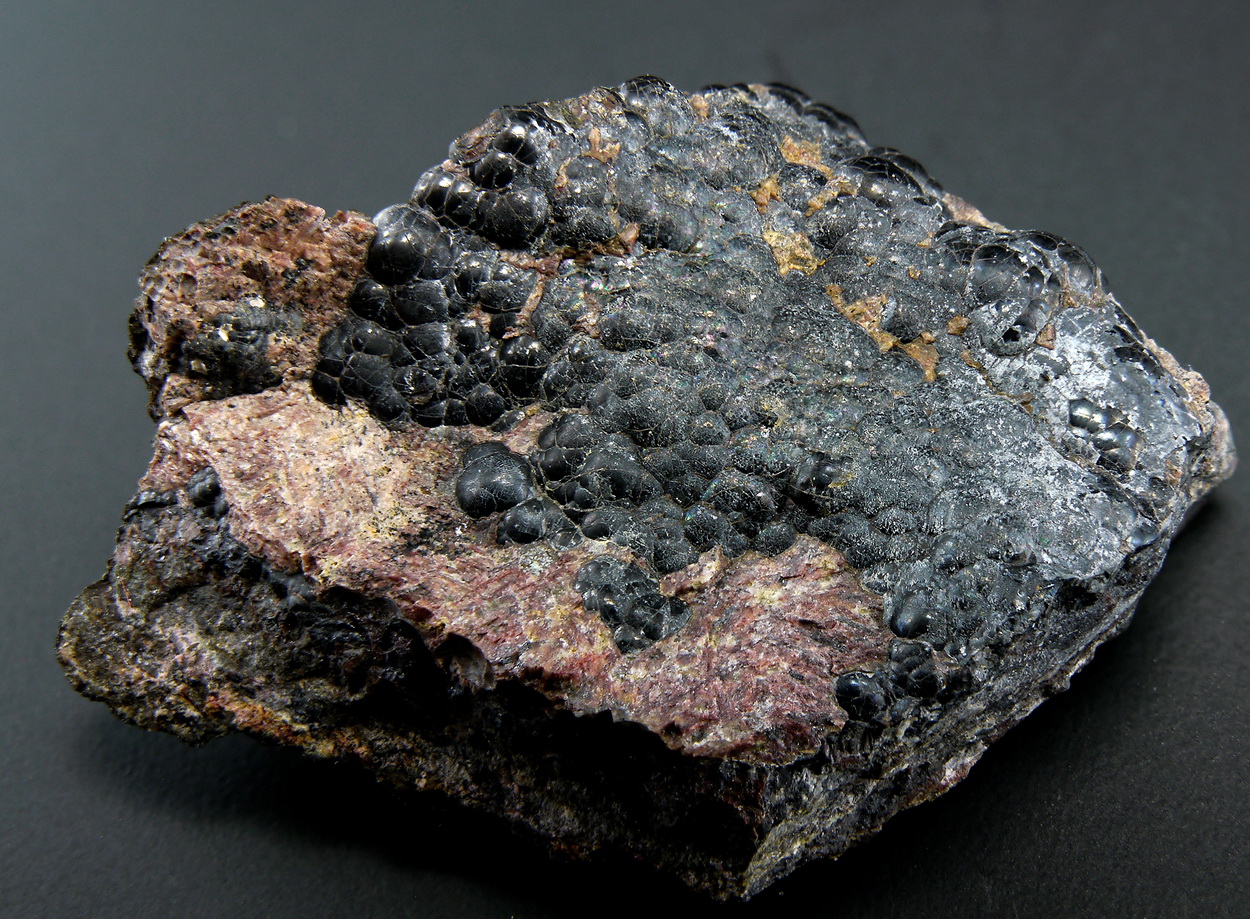 Uraninite Var Pitchblende